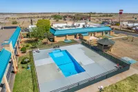 Quality Inn - Pools