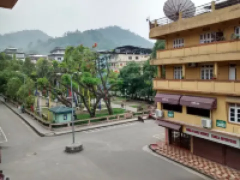 中央酒店 彭措林酒店