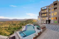 Lemon Tree Resort, Kumbhalgarh - Pools