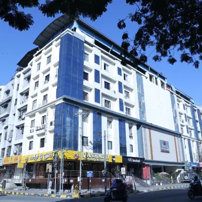 Hotel Tourist Plaza โรงแรมใกล้ลาดบาซาร์