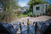 Sunderland Avenue - 2 Bedroom - Pembroke Dock Hotels in Pembroke Dock