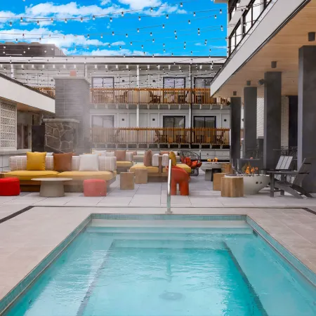 Moxy Banff