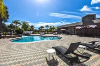 Holiday Inn Express & Suites COCOA by IHG - Beach