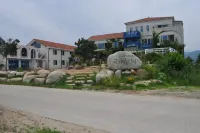 Goseong Chrysanthemum Flower Fragrance Dog Pension