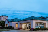 Days Inn by Wyndham St Cloud Hotel di Stasiun Cloud