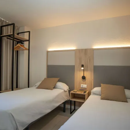 Dynastic Rooms Apartments