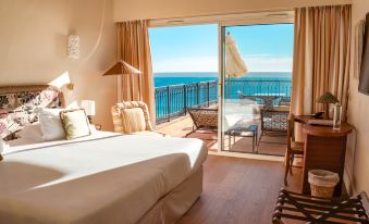 Hôtel la Pérouse Nice Baie des Anges
