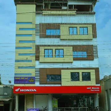 Royal Rock Inn Отели в г. Давангере