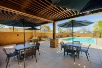 Courtyard Phoenix Mesa Gateway Airport - piscine