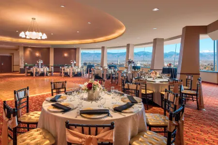 Courtyard Denver Cherry Creek