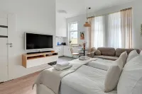 Downtown Apartments Chmielna Park - City Center & Parking