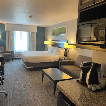 Holiday Inn Express & Suites MONTGOMERY by IHG