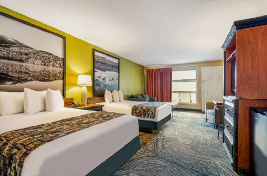 Super 8 by Wyndham Lake George/Downtown