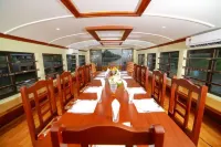 Indraprastham Houseboat Hotels in Vaikom