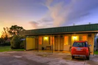 Boulevard Motel