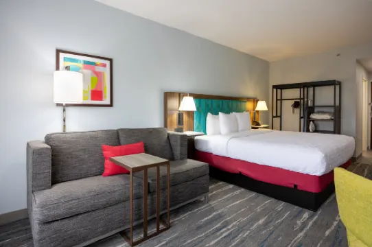 Hampton Inn & Suites by Hilton Alpharetta Roswell