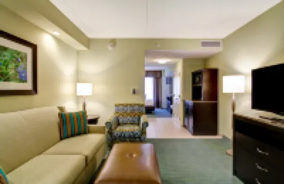 Hilton Garden Inn Woodbridge