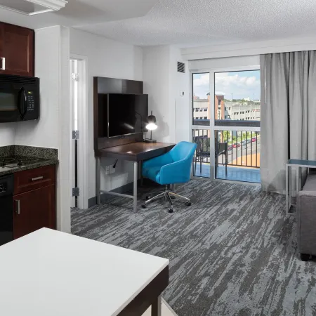 Hampton Inn & Suites Memphis at Beale Street
