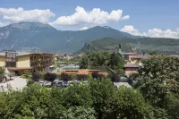 [LAGO DI GARDA ★★★★★] Light-filled Apartment