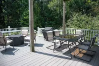“Whole Home Near Roanoke • Ideal 10+ Night Stay - VT, Hollins Liberty Graduation