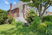 Lansdale: Work, Rest, Explore