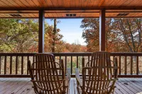 Mountain views~Near the River~Playground~Pet Friendly!