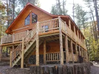 Adirondack Retreat w/ Hot Tub + Outdoor Firepit Hotéis em Jay