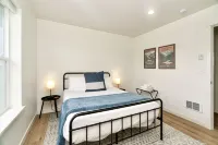 Hot Tub, Breakfast, and ideally located near Olympic National Park Hotels near La Push Beach