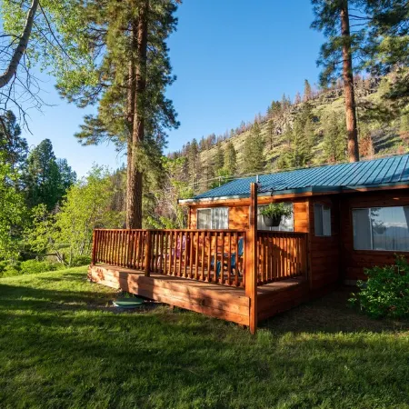 The Cabin on Crooked Creek