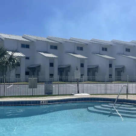 PRIVATE BEACH-You deserve this-Luxury ground-level 1-bedroom ON THE BEACH on 30A