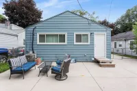 Cozy 3 bedroom family friendly home just a few blocks from downtown Ferndale.