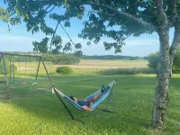Charmante Maison de Campagne Paisible Avec Vues Magnifiques et Belle Piscine