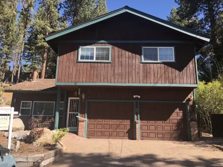 Our Family Vacation Home is Yours! Minutes to Skiing & Beaches. PRMT# DSTR0825P