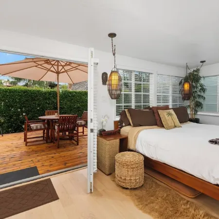 Plantation Beach Cottage - Historic Encinitas Walking District