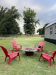Peaceful Cabin Near Canton Trade Days - Quiet Retreat with Country Charm!