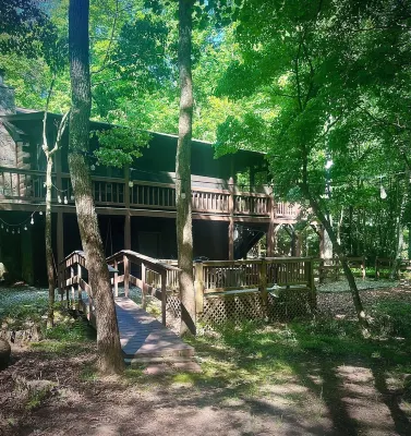 Cozy cabin sitting directly on multiple creeks for the most relaxing stay.