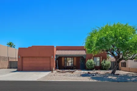 Relaxing Desert Get-Away