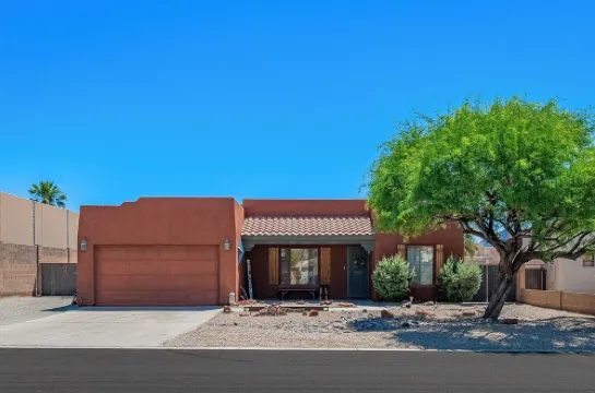 Relaxing Desert Get-Away