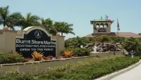 Modern Marina View, Steps from Restaurant in Burnt Store Marina Gated Community