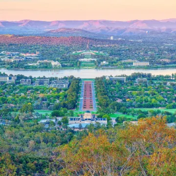 Four-bedroom house with city view in Central Canberra