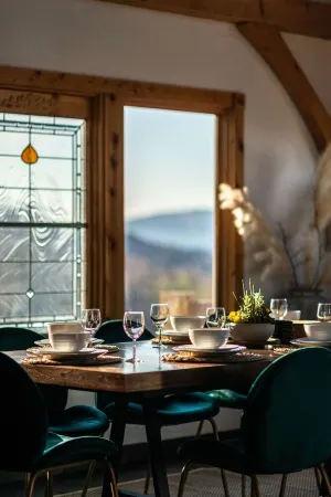 Luxury Mountain Top Cabin with Stunning Views