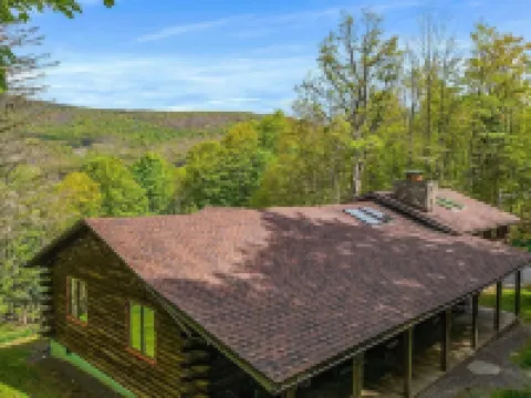 A world where time stands still, close to Belleayre Ski & Wedding venues. Hotels in Roxbury