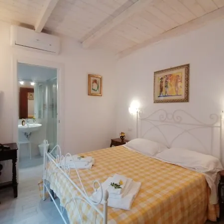 5 minutes from the sea, panoramic terrace and swimming pool - The cugnolo wagon