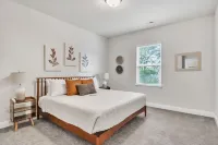 Pet-Friendly 2BR Greer Home, King Beds & Fire Pit Hotels in Greer