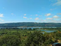 Perched on the Edge! Stunning Bluff with Wide River Views  @ Kalama Oaks Lodge