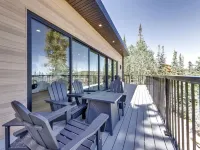 Cozy Mountain Modern Cabin Pet Friendly!