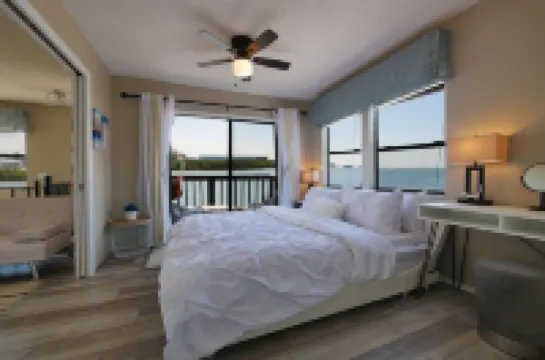Ocean-front Seaview Home on Gulf - Fishing Boat Available!