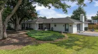 Spacious 5-bedroom house completely updated with wifi and game room