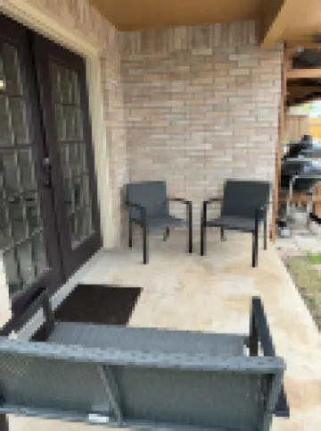Entire 4BR 2 BA Home with Pool Near Space X , LNG & SPI