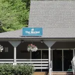 Cozy Mountain Vibes @ Dobie Condos, - Location Location Location! - Balkoner